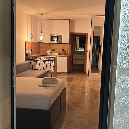 Apartments "Lory" -Baška Voda Esterno foto